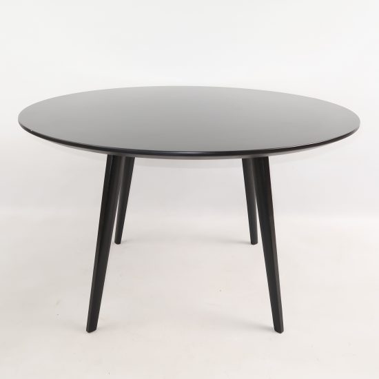 Nordic Meeting Table