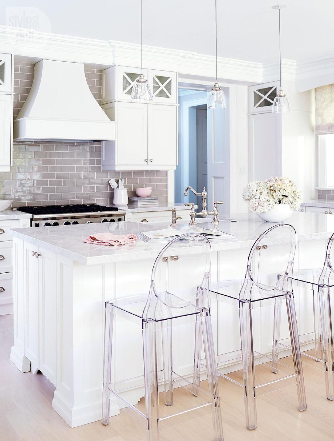 Victoria Crystal Barstool