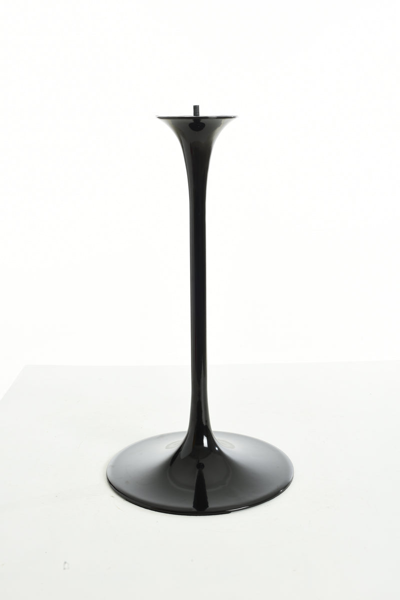 tulip table aluminium  base black mad chair company 